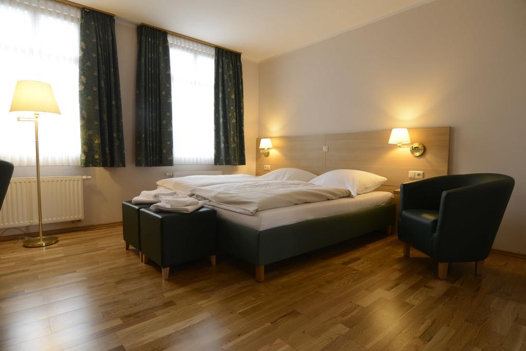 Apartment Hotel Ruether พาเพนบวร์ก ห้อง รูปภาพ